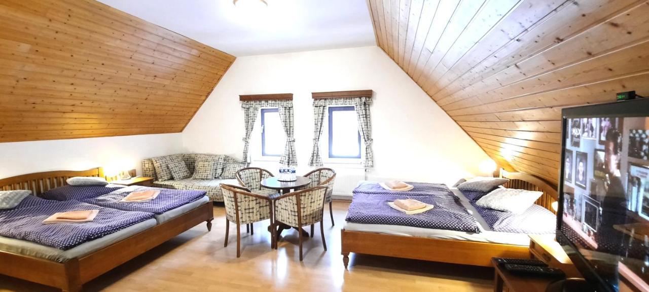 Hotel Perla Jizery Josefŭv Dŭl Dış mekan fotoğraf