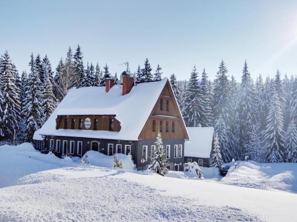 Hotel Perla Jizery Josefŭv Dŭl Dış mekan fotoğraf