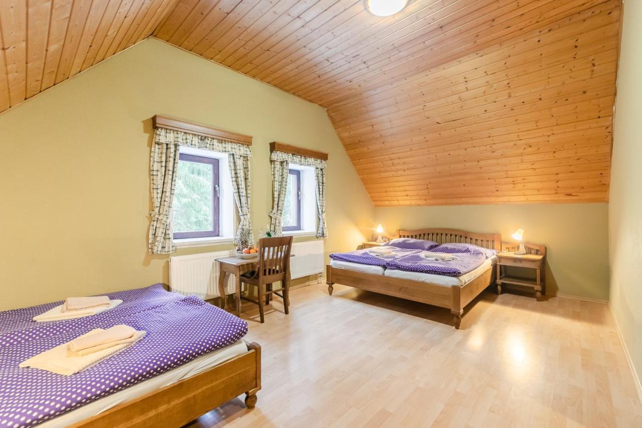 Hotel Perla Jizery Josefŭv Dŭl Dış mekan fotoğraf