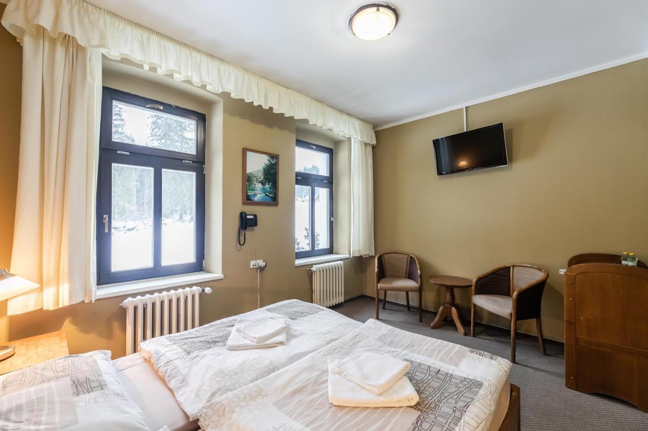 Hotel Perla Jizery Josefŭv Dŭl Dış mekan fotoğraf