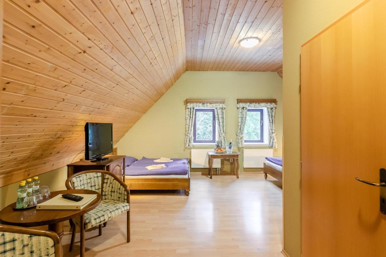 Hotel Perla Jizery Josefŭv Dŭl Dış mekan fotoğraf