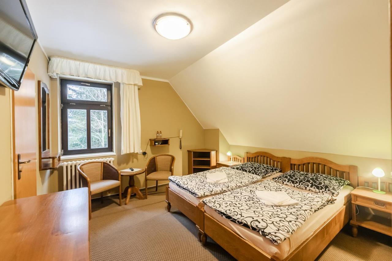 Hotel Perla Jizery Josefŭv Dŭl Dış mekan fotoğraf