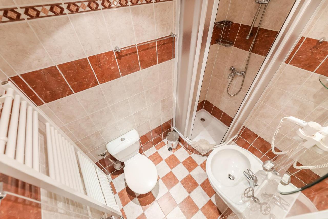 Hotel Perla Jizery Josefŭv Dŭl Dış mekan fotoğraf