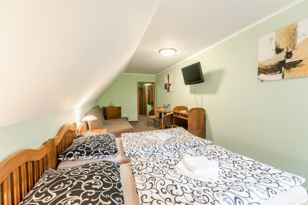 Hotel Perla Jizery Josefŭv Dŭl Dış mekan fotoğraf