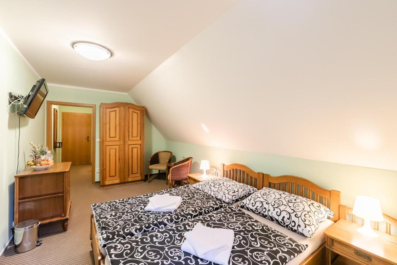 Hotel Perla Jizery Josefŭv Dŭl Dış mekan fotoğraf